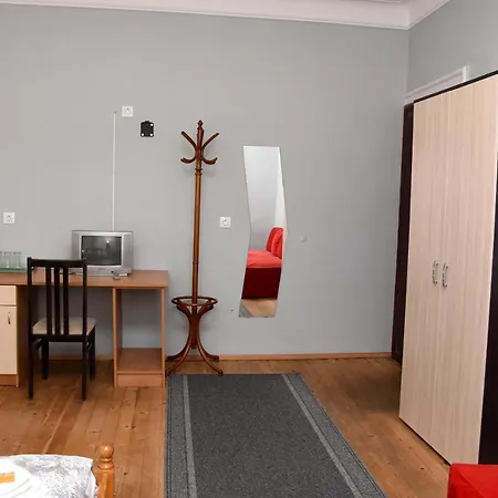 Santa Guest house 3*