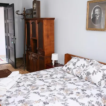 Santa Guest house 3*