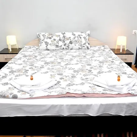 ゲストハウス Santa 3*