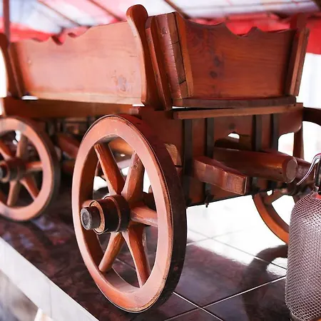 Santa Πανσιόν 3*